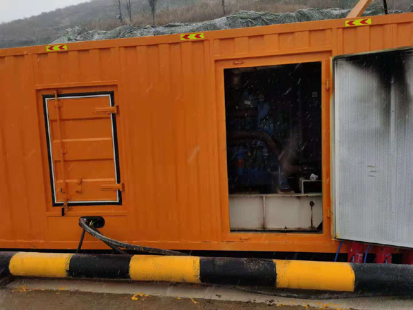 阳谷出租发电机-船用柴油发电机的工作原理是怎么样的？